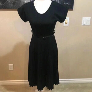 Elizabeth & Nicole Black Cap Sleeves Pleated Skirt Pullover Dress Belt-PS